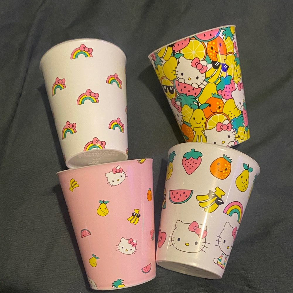 Hello Kitty Colorful Party Shot Cups
